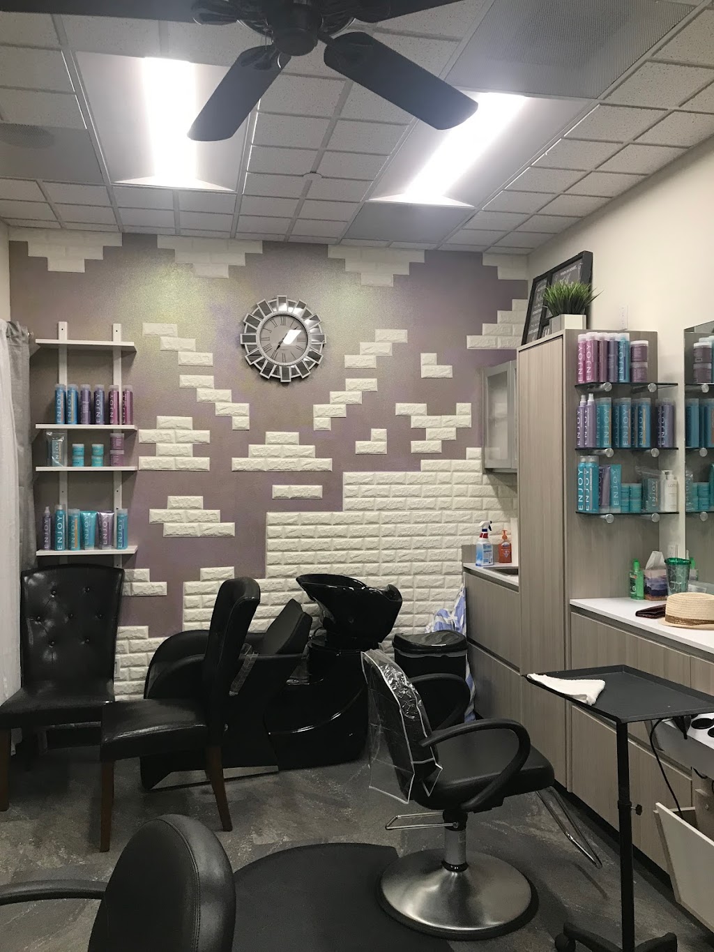 Nora at THE HAIR LAB | 41080 California Oaks Rd #20, Murrieta, CA 92562, USA | Phone: (951) 355-8516