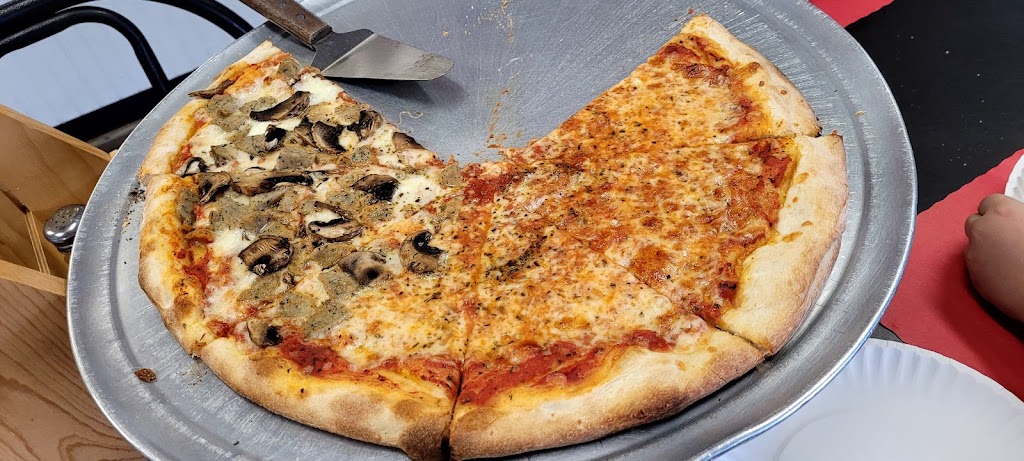 Ceparanos New York Style Pizza | 12350 County Line Rd, Hudson, FL 34667, USA | Phone: (727) 888-5762