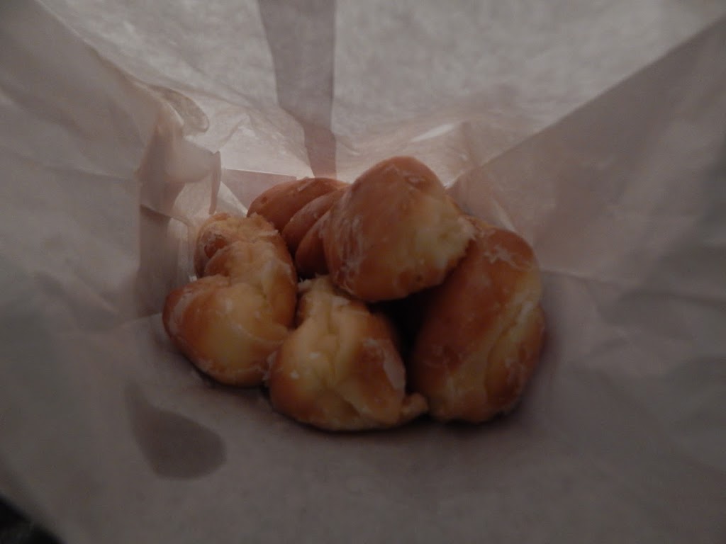 House of Donuts | 15341 Hawthorne Blvd, Lawndale, CA 90260, USA | Phone: (310) 675-9493