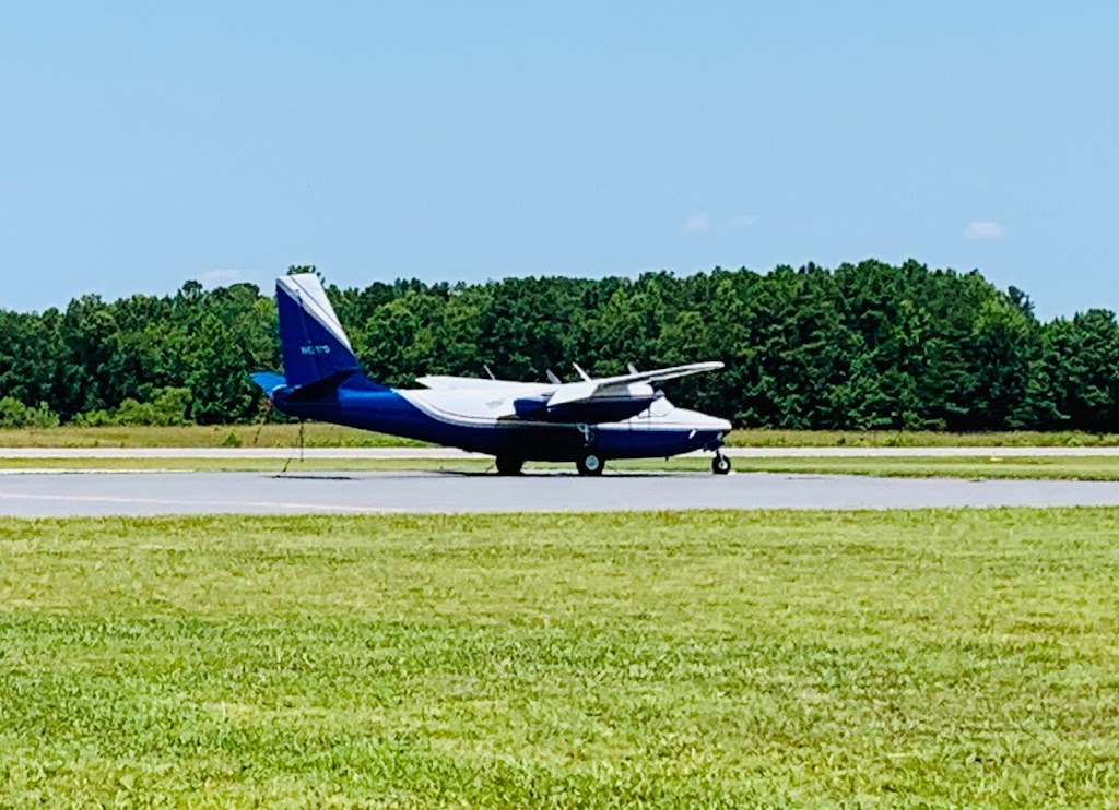 Henderson Oxford Airport- HNZ | 6514 Airport Rd, Oxford, NC 27565, USA | Phone: (919) 693-5769