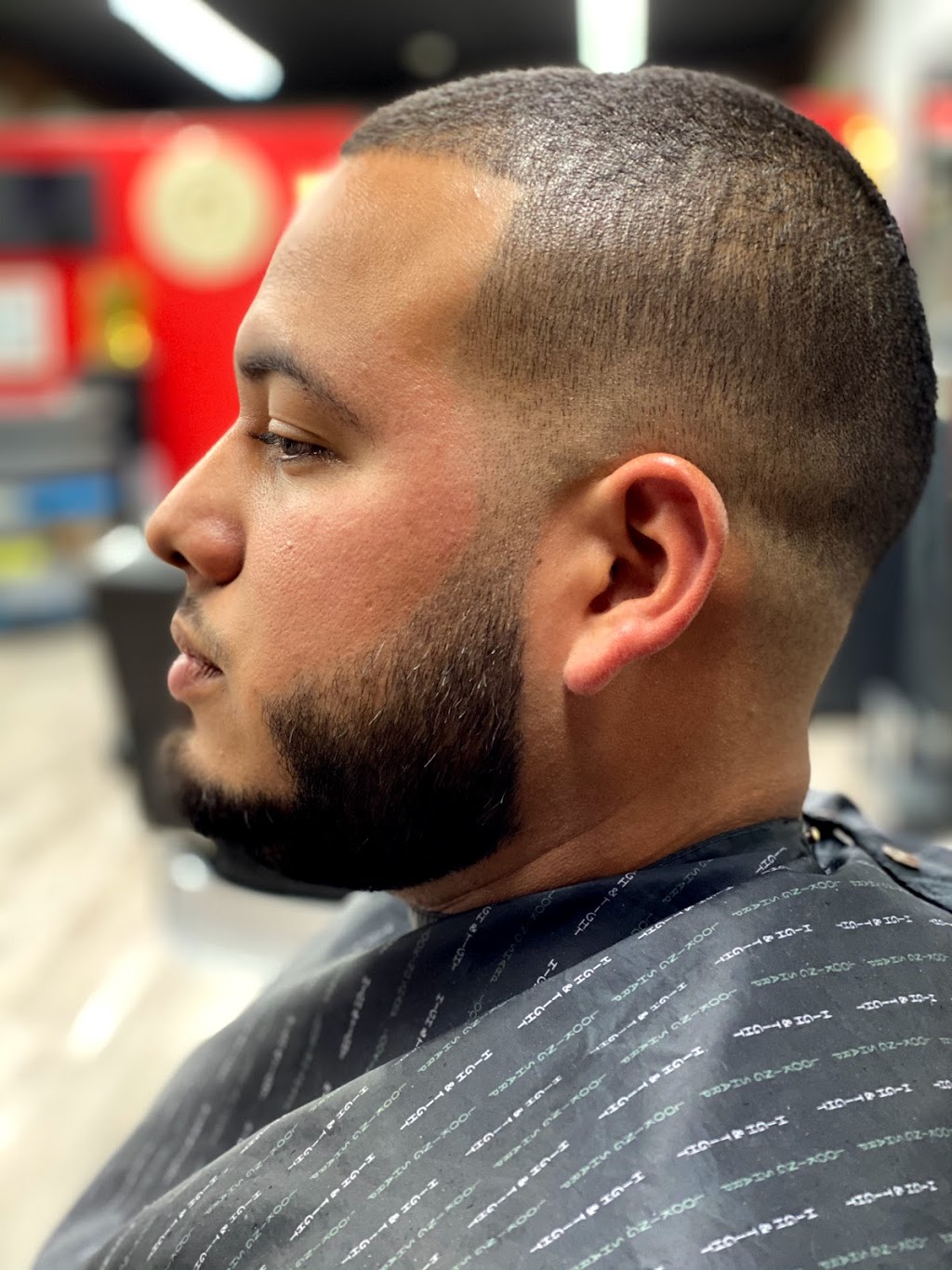 Palacios Barber & Beauty Salon | 699 W Mission Blvd, Pomona, CA 91766, USA | Phone: (909) 242-0087