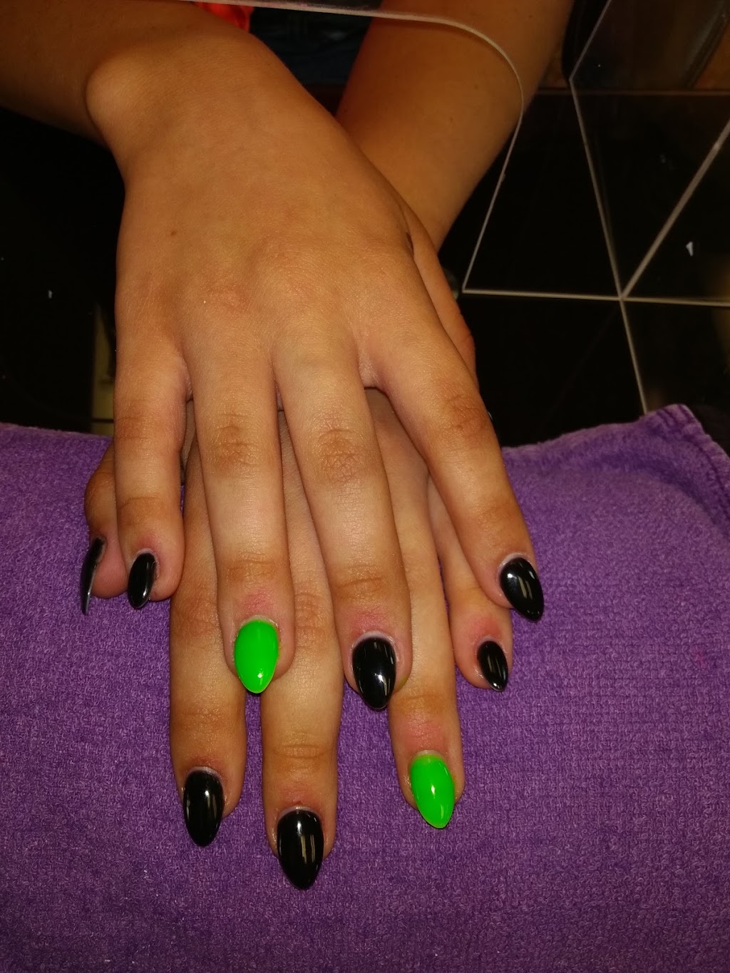 Spa Faces | 570 E Main St, Uniontown, PA 15401, USA | Phone: (724) 438-2015