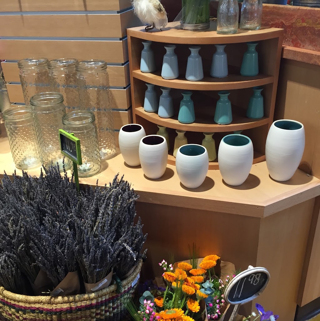 Tina Fossella Pottery | 238 Cardinal Rd, Mill Valley, CA 94941, USA | Phone: (415) 706-5907