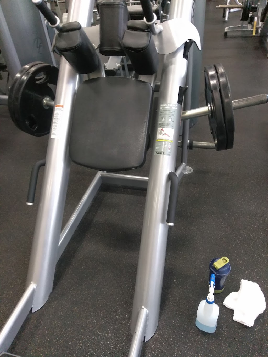 Onelife Fitness - Chesapeake Square Gym | 4628 Portsmouth Blvd, Chesapeake, VA 23321, USA | Phone: (757) 465-6900