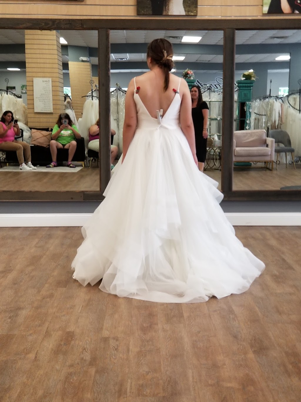 Carolina Bridal World | 721 Venture Dr, Smithfield, NC 27577, USA | Phone: (919) 989-8787