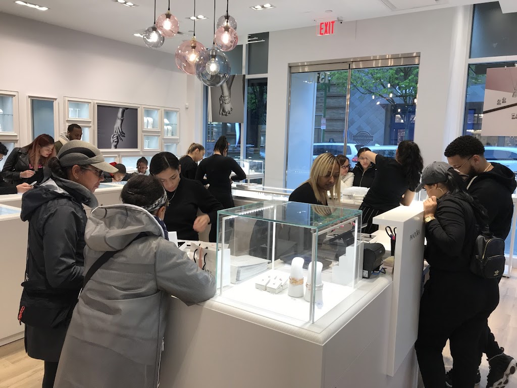 Concordia University Wisconsin Bookstore | 12800 N Lake Shore Dr, Mequon, WI 53097, USA | Phone: (262) 243-4349