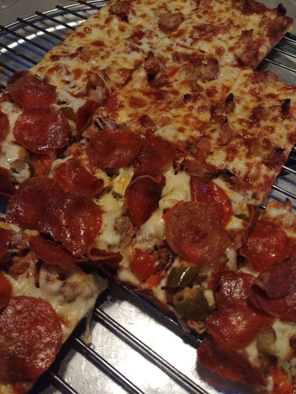 Chesdans Pizzeria and Grille | 15764 S Bell Rd, Homer Glen, IL 60491, USA | Phone: (708) 301-8300