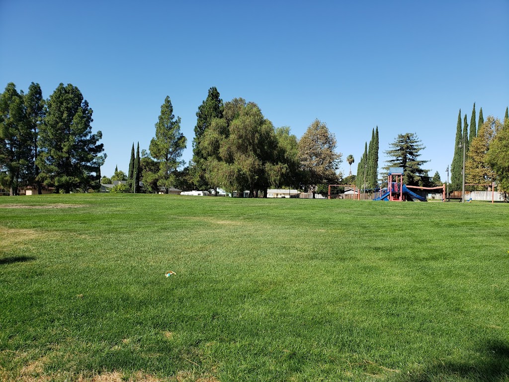 Meadow Park | 1520 Meadowlark Dr, Fairfield, CA 94533, USA | Phone: (707) 428-7465