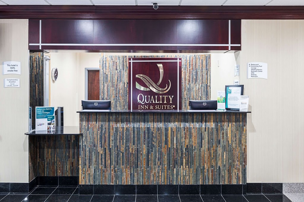 Quality Inn & Suites | 800 W 8th St, Cincinnati, OH 45203, USA | Phone: (513) 241-8660