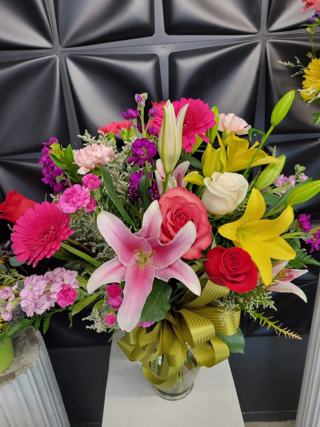Redlands Bouquet Florist & More | 702 W Colton Ave, Redlands, CA 92374, USA | Phone: (909) 793-2553