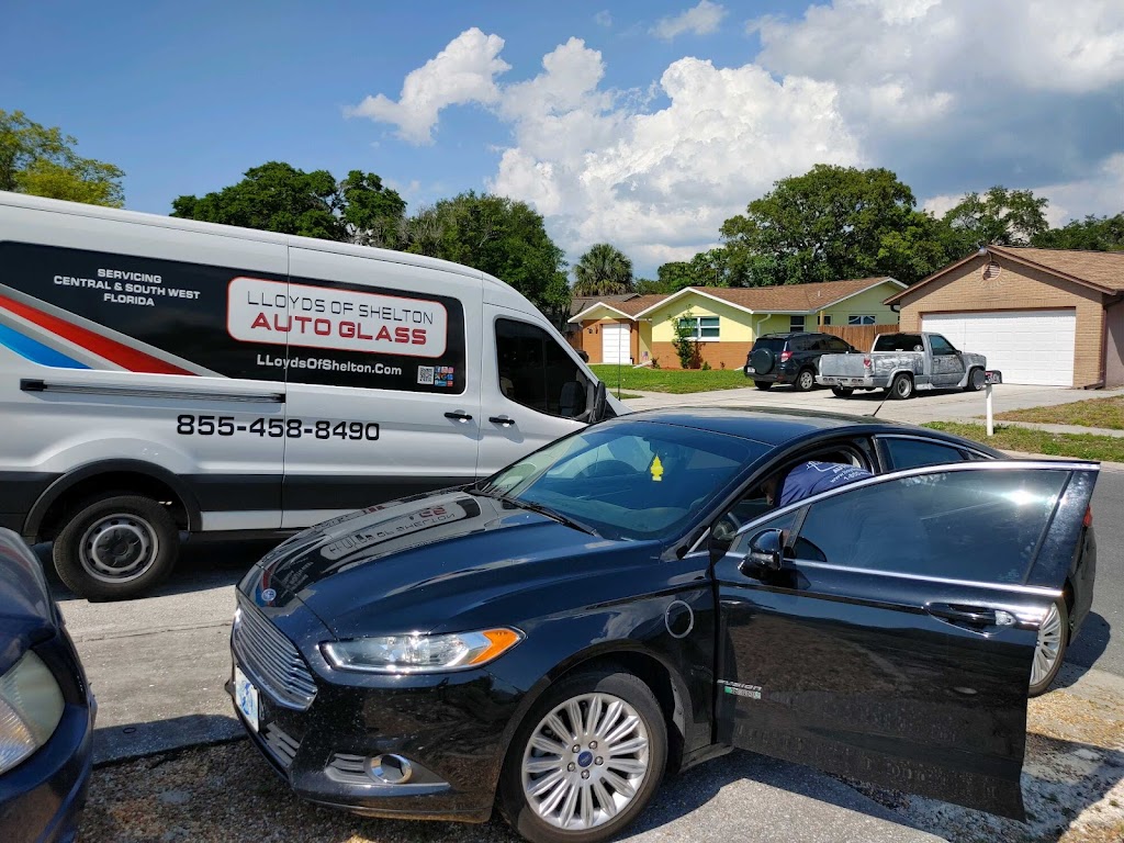 Lloyds of Shelton Auto Glass - Polk City | 330 Commonwealth Ave N Unit 013, Polk City, FL 33868, USA | Phone: (863) 686-6420