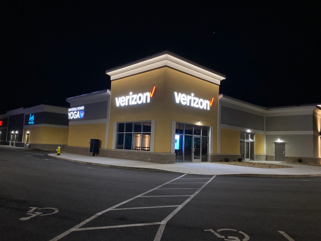 Verizon Authorized Retailer - RW | 15 Ledgeview Wy Unit 15B, Wrentham, MA 02093, USA | Phone: (508) 384-2185