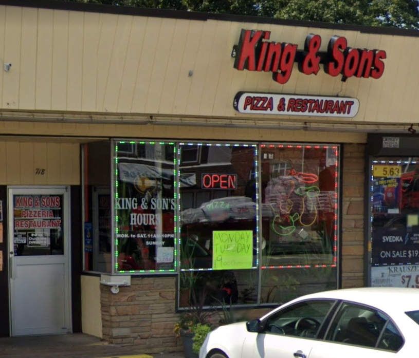 King & Sons Pizzeria | 718 Hamburg Turnpike, Pompton Lakes, NJ 07442, USA | Phone: (973) 839-6006