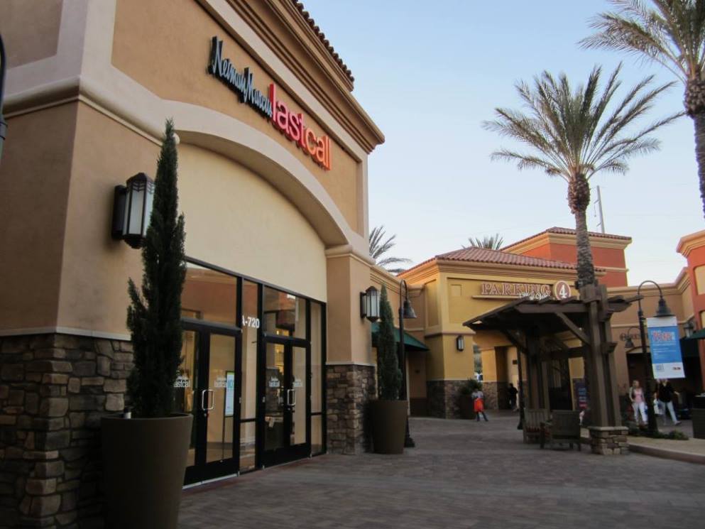 Neiman Marcus Last Call | Desert Hills Premium Outlets, 48400 Seminole Dr, Cabazon, CA 92230, USA | Phone: (951) 922-9009
