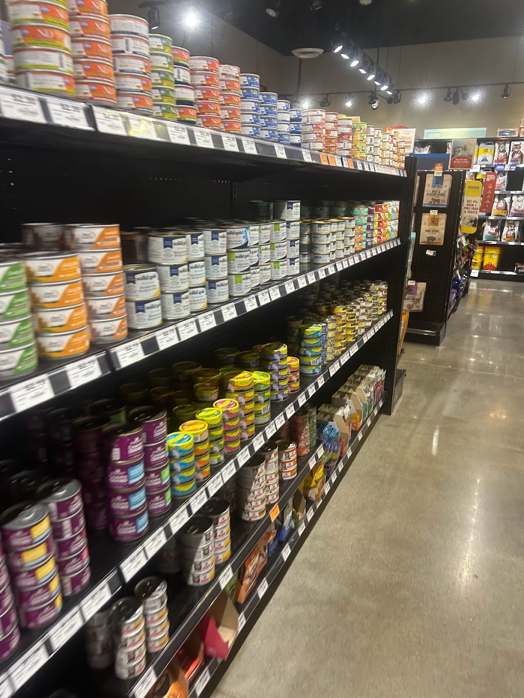 Chuck & Dons Pet Food & Supplies | 8022 Den Rd, Eden Prairie, MN 55344, USA | Phone: (612) 421-7317