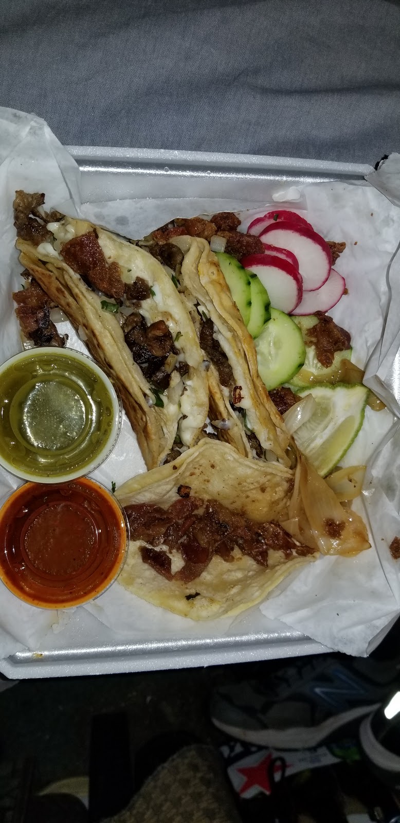 Taquería Los Gavilanes Tacos | Van Buren St &, N 25th Ave, Phoenix, AZ 85009, USA | Phone: (505) 363-0843