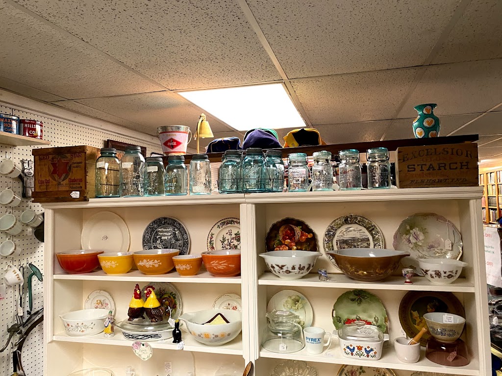 Memory Lane Antique Shop | 12939 M-50, Brooklyn, MI 49230, USA | Phone: (517) 592-4218