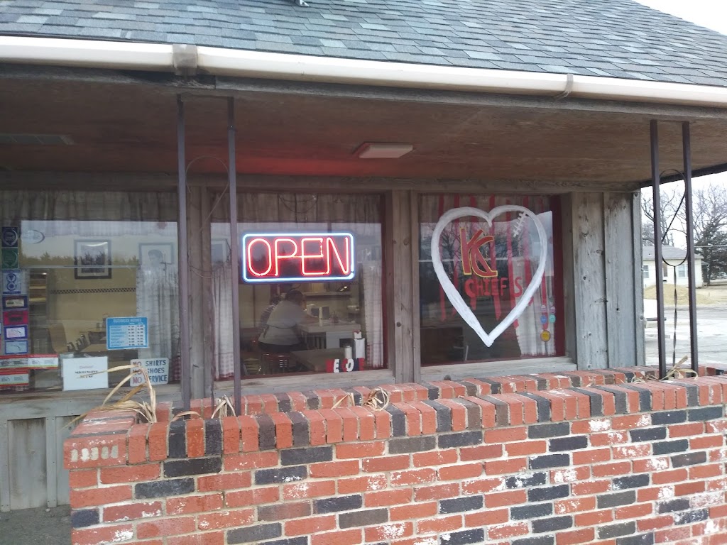 Town & Country Cafe | 410 1/2 Highway, K77, Florence, KS 66851, USA | Phone: (620) 878-4487