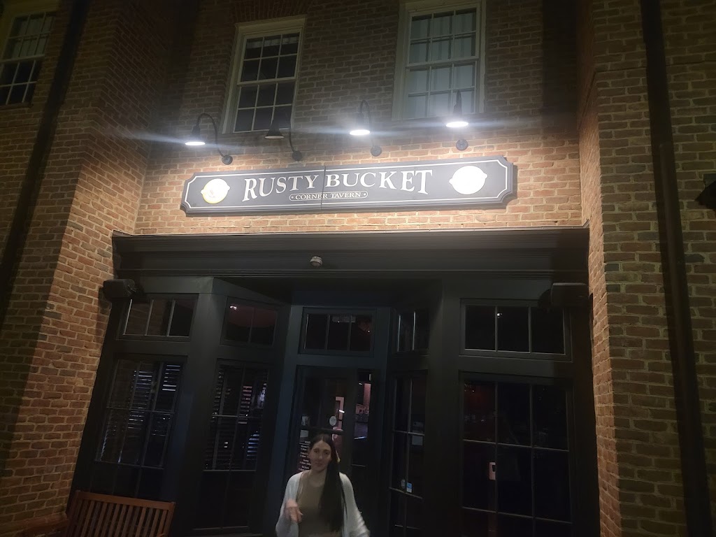 Rusty Bucket Restaurant and Tavern | 180 Market St, New Albany, OH 43054, USA | Phone: (614) 939-5300