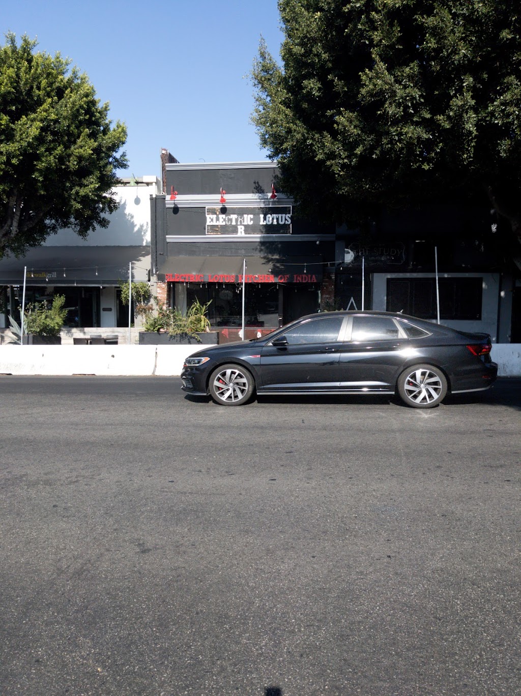 L A County Road Maintenance Office | 14747 Ramona Blvd, Baldwin Park, CA 91706, USA | Phone: (626) 337-1277