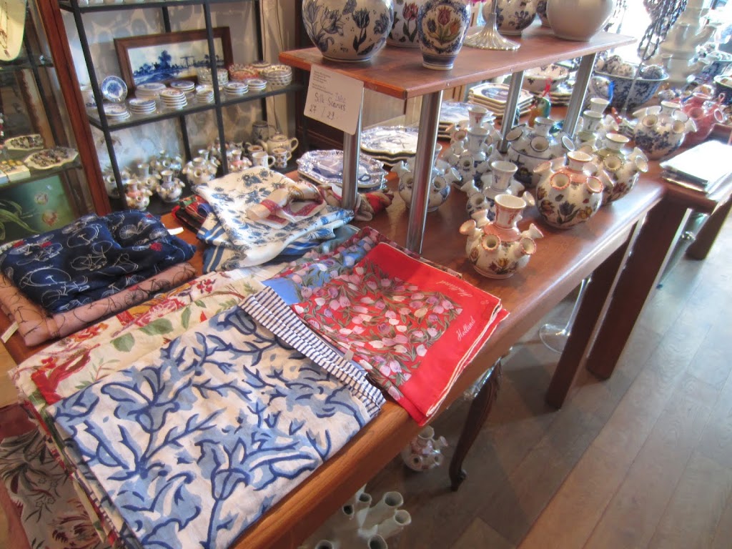 Madame Blue Delftware & Jewelry | Prinsengracht 176, 1016 HB Amsterdam, Netherlands | Phone: 020 362 7591