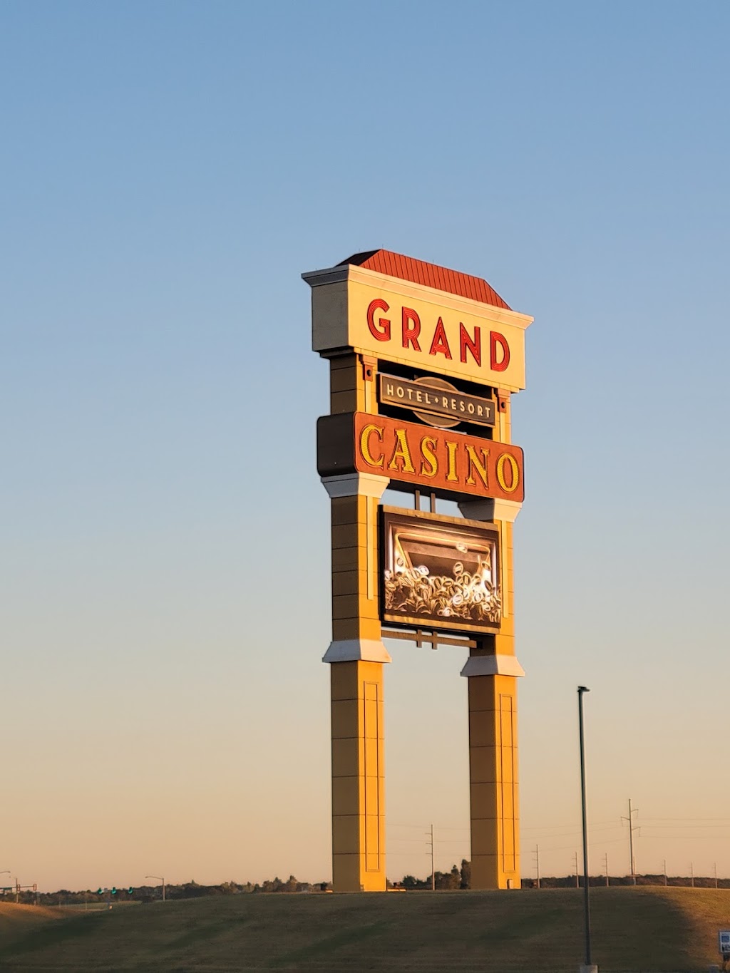 Grand Travel Plaza | 765 Grand Casino Blvd, Shawnee, OK 74804, USA | Phone: (405) 964-7652