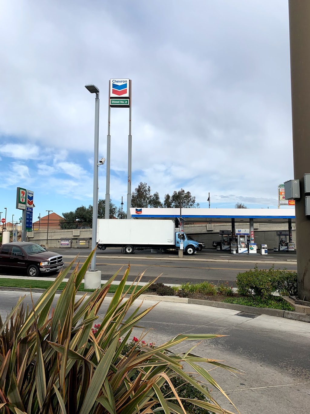 Chevron | 301 Pine St, Galt, CA 95632, USA | Phone: (209) 745-3774