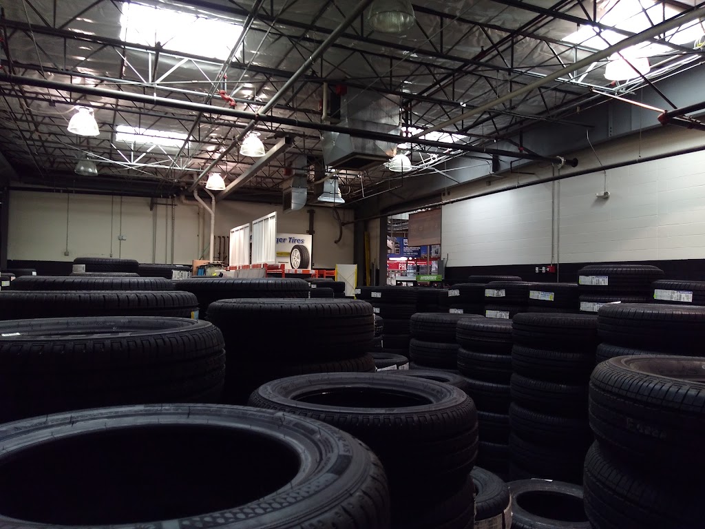 Costco Tire Center | 10200 19th Ave SE, Everett, WA 98208, USA | Phone: (425) 379-7460