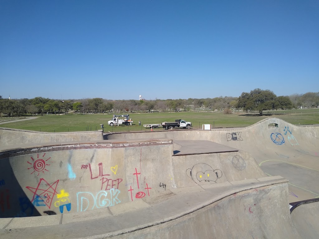 Lockhart City Park | 504 City Park Rd, Lockhart, TX 78644, USA | Phone: (512) 398-3461