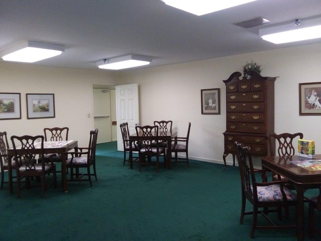 Robinwood Senior Living | 230 Hopkins Rd, Kernersville, NC 27284, USA | Phone: (336) 996-5428