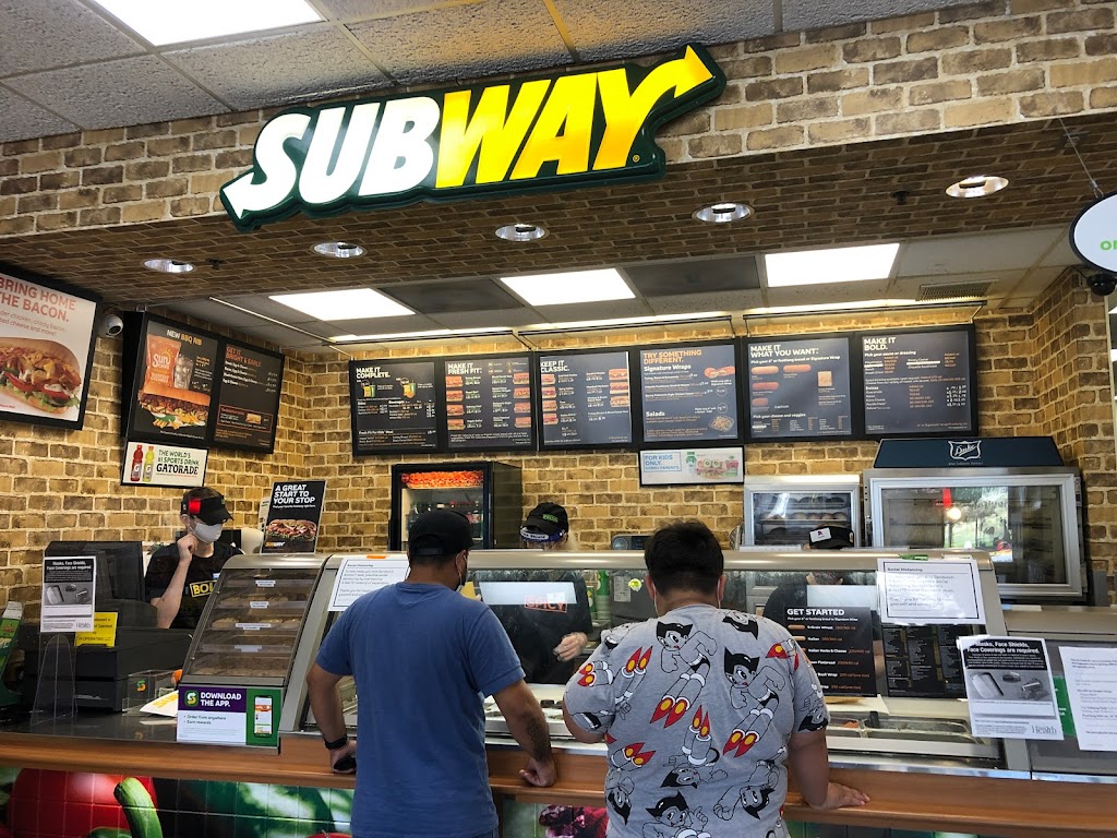 Subway | 790 NW Frontage Rd, Troutdale, OR 97060 | Phone: (503) 666-1588