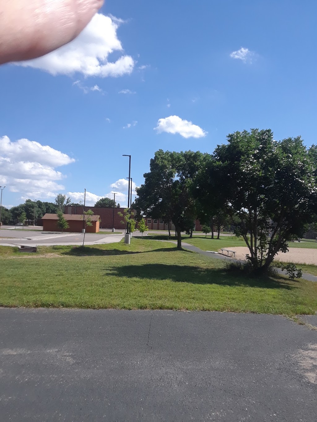 Sand Creek Elementary School | 12156 Olive St NW, Minneapolis, MN 55448, USA | Phone: (763) 506-4300