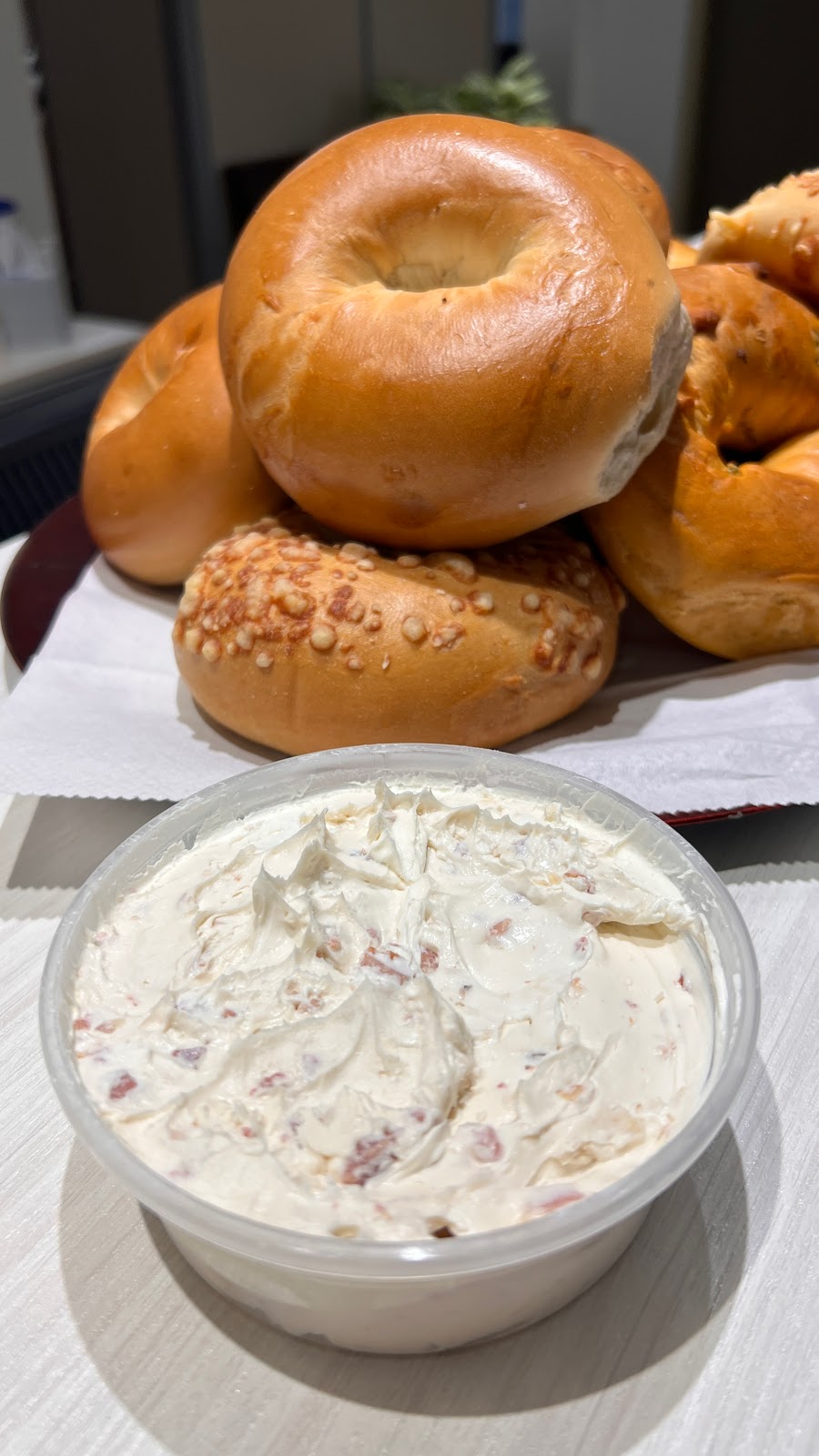 The Bagel Bar | 282 Cambridge St, Burlington, MA 01803, USA | Phone: (781) 273-0862