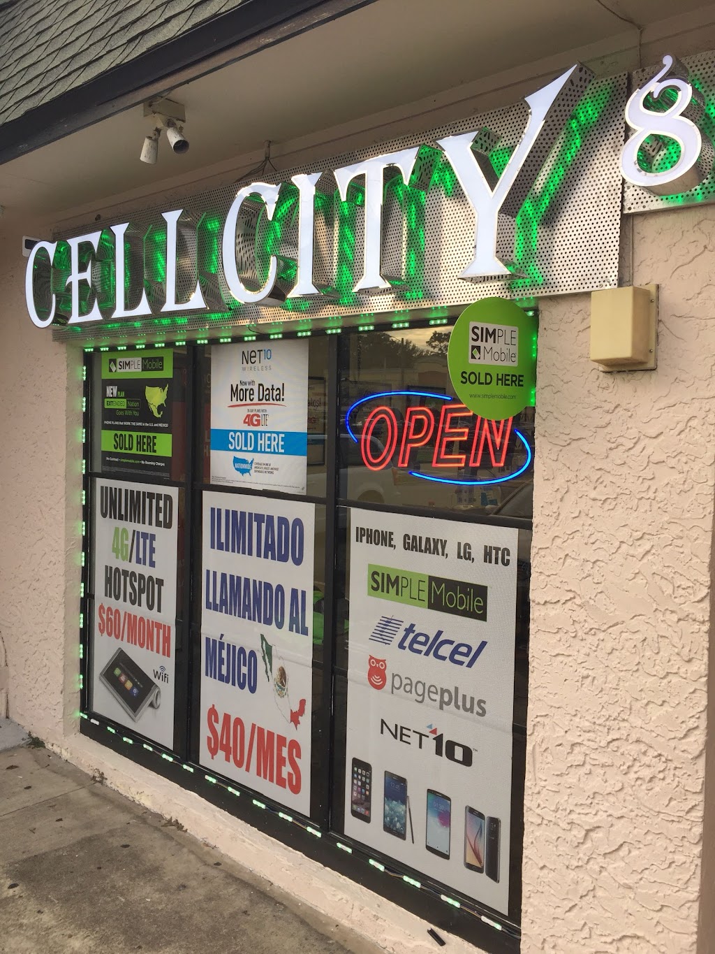 Cell City 813 - Tampa USF Area | 2002 E Fletcher Ave Suite B, Tampa, FL 33612, USA | Phone: (813) 452-7760