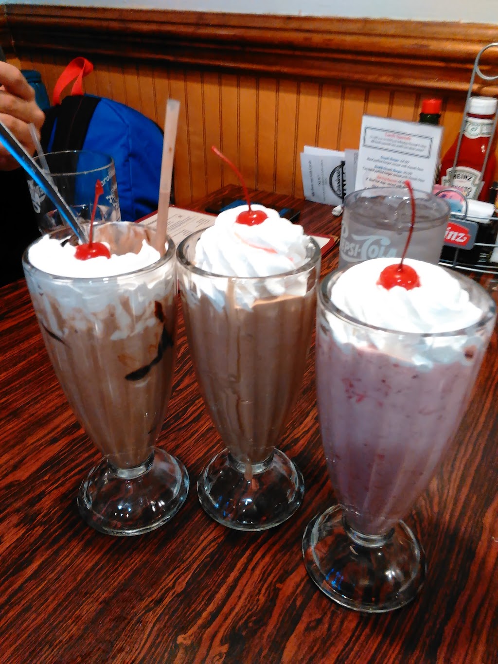 Carolinas Diner | 201 Eastchester Dr, High Point, NC 27262, USA | Phone: (336) 869-0660