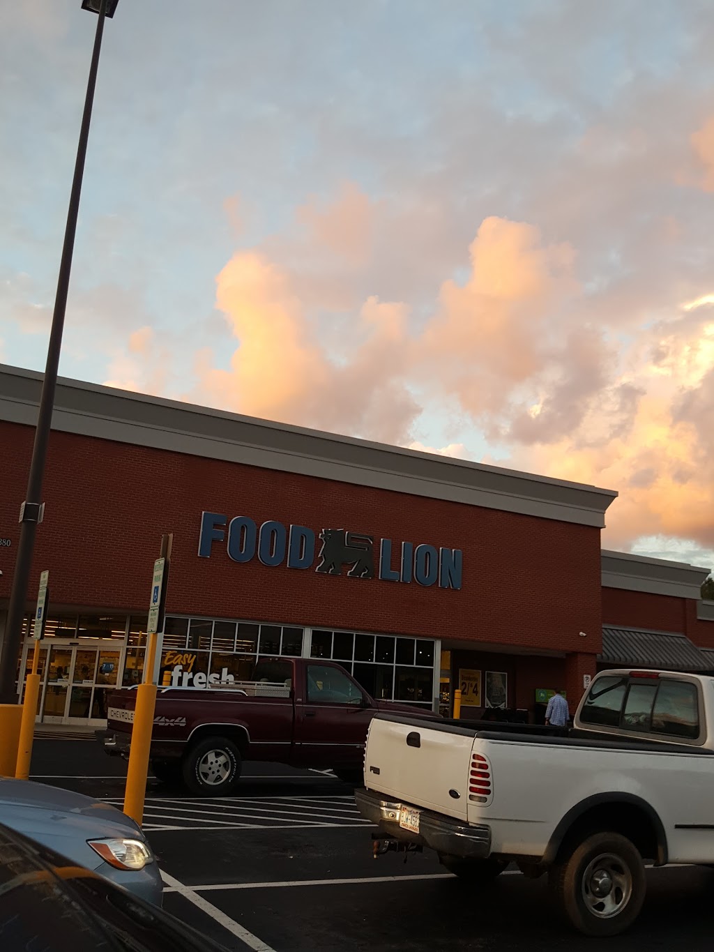 Food Lion | 2380 W North Carolina 10 Hwy, Newton, NC 28658, USA | Phone: (828) 464-4908