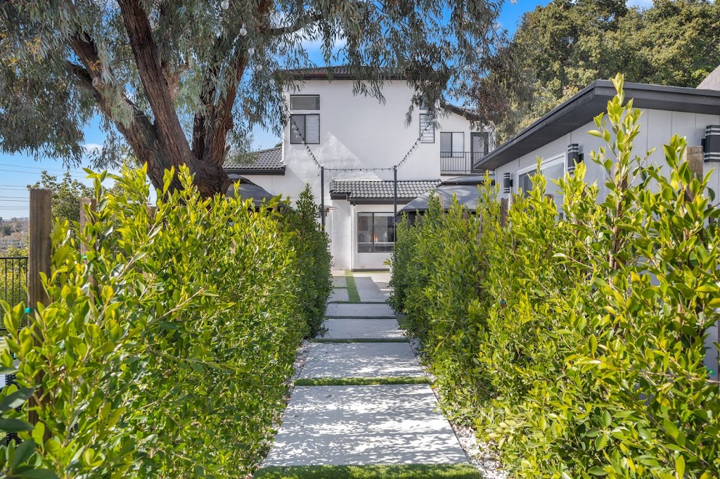 Uplift Recovery Center | 2831 Eaton Canyon Dr, Pasadena, CA 91107, USA | Phone: (866) 979-5848