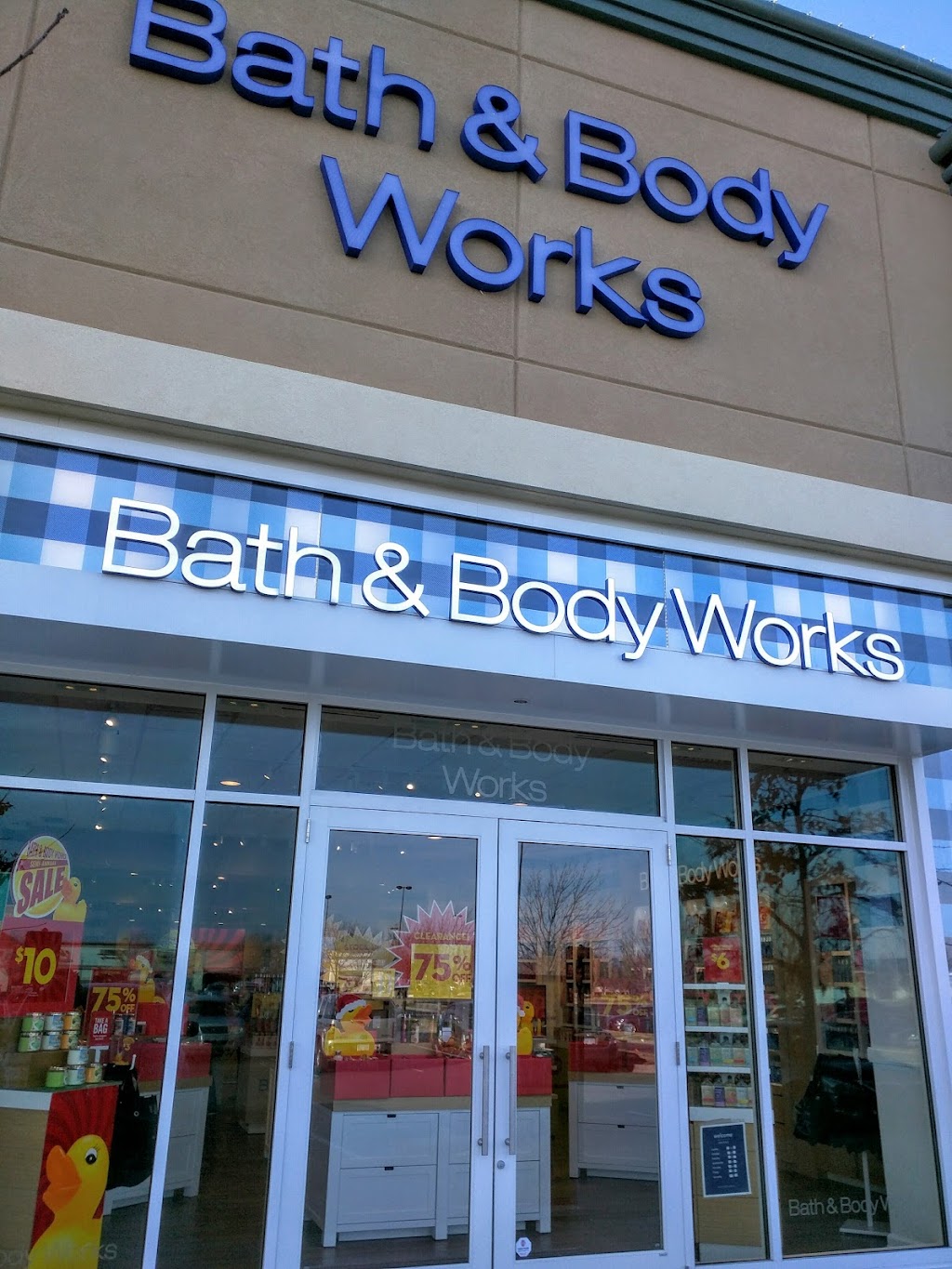 Bath & Body Works | 2441 N Maize Rd, Wichita, KS 67205, USA | Phone: (316) 721-1840