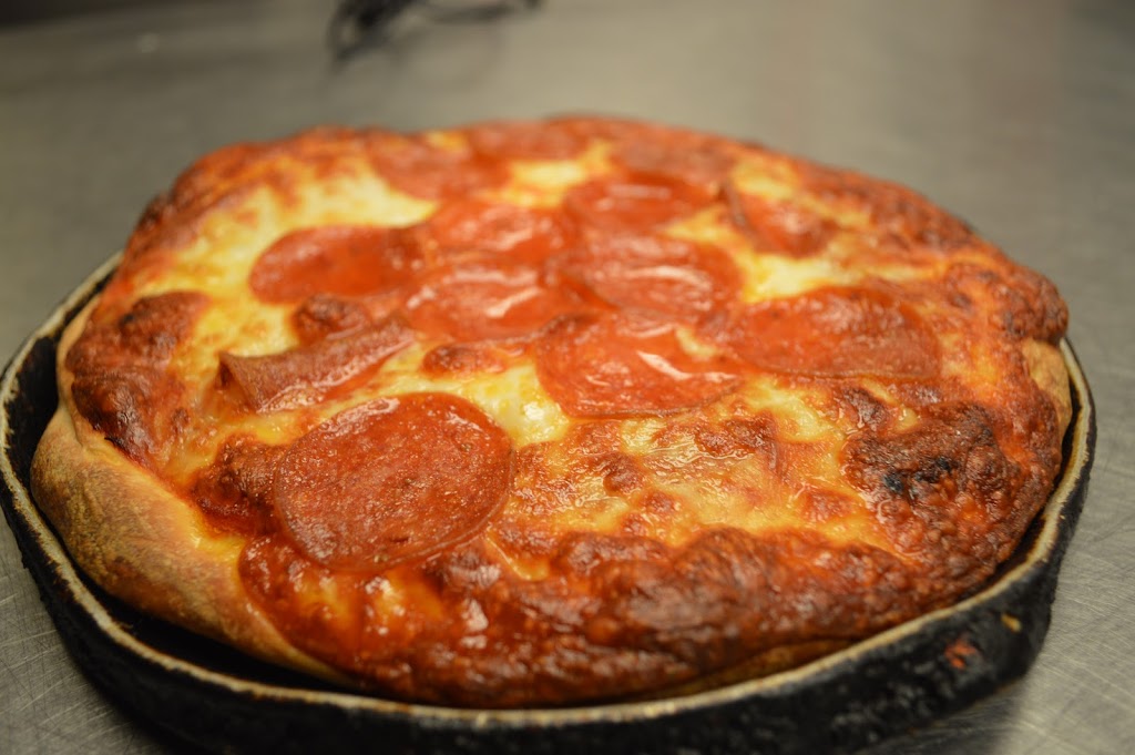 Carlas Pizza | 813 Cherry St E, Canal Fulton, OH 44614, USA | Phone: (330) 854-6788