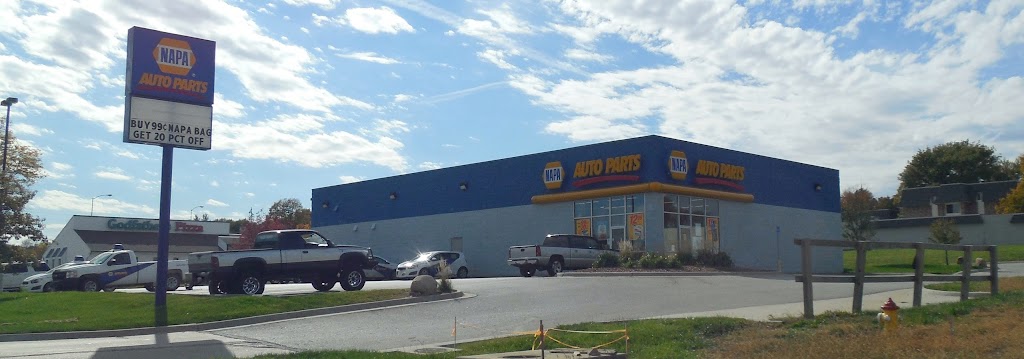 NAPA Auto Parts - Genuine Parts Company | 6160 Grover St, Omaha, NE 68106, USA | Phone: (402) 554-4500