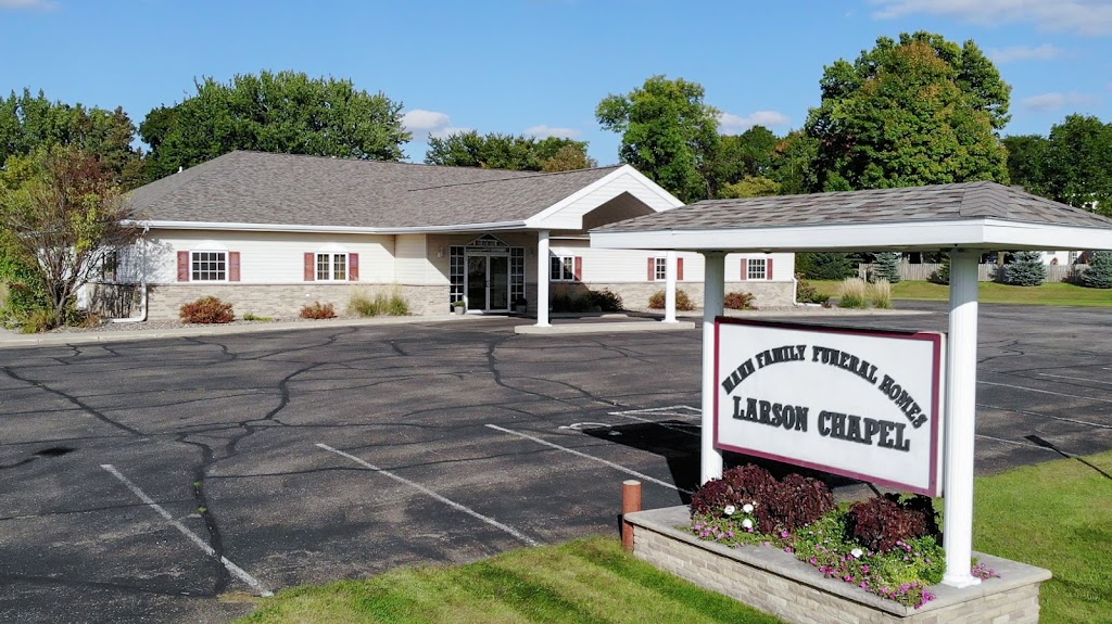 Mahn Family Funeral and Cremation Services, Larson Chapel | 1475 Jefferson Dr, Zumbrota, MN 55992, USA | Phone: (507) 732-5444