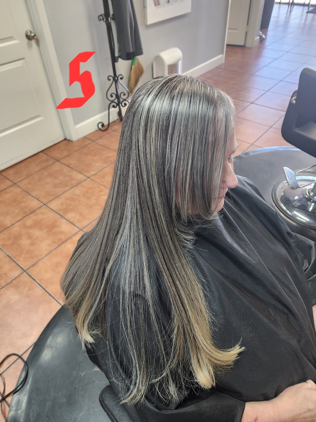 Salon Creations | 29800 Bradley Rd STE 112, Menifee, CA 92586, USA | Phone: (951) 679-3000