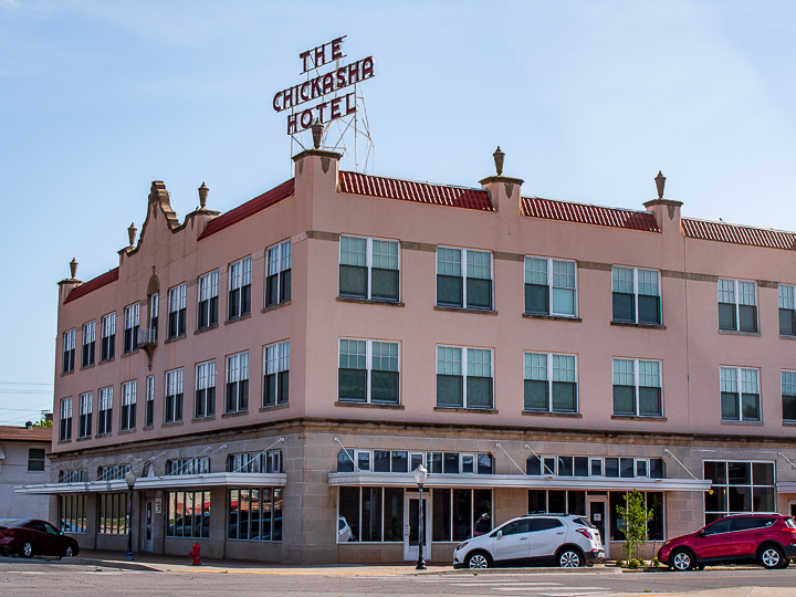 Chickasha Hotel Apartments | 102 N 2nd St, Chickasha, OK 73018 | Phone: (405) 224-1640