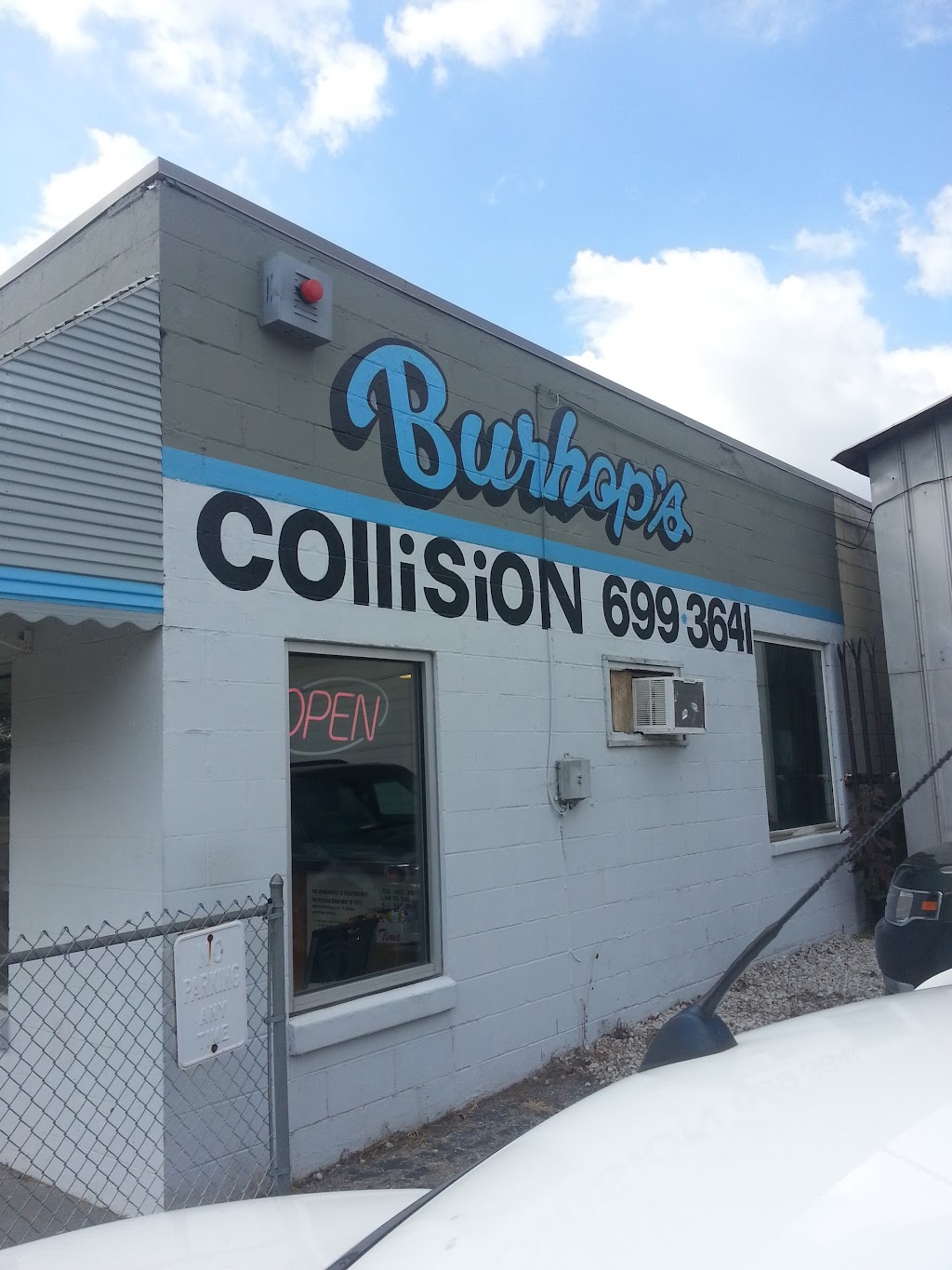 Burhop Collision | 112 Davis St, Belleville, MI 48111, USA | Phone: (734) 699-3641