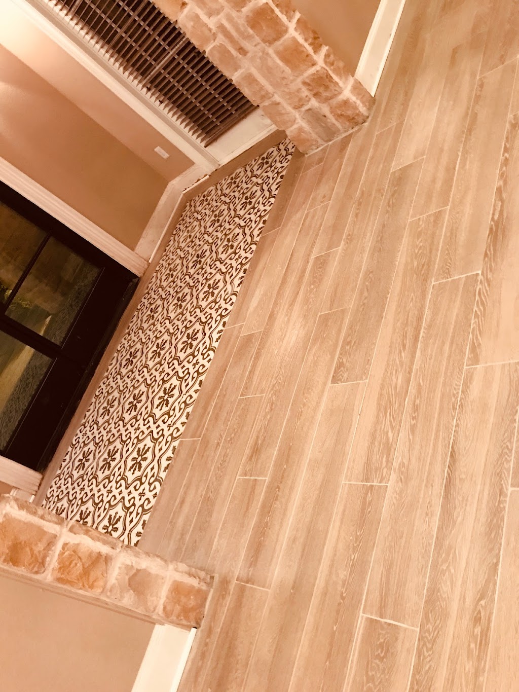 Perezfloors | 108 Lone Oak Cir, Bastrop, TX 78602, USA | Phone: (512) 350-0764