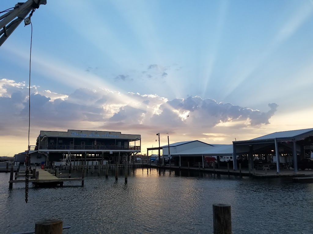 Bridge Side Cabins and Marina | 1618 LA-1, Grand Isle, LA 70358, USA | Phone: (985) 787-2418