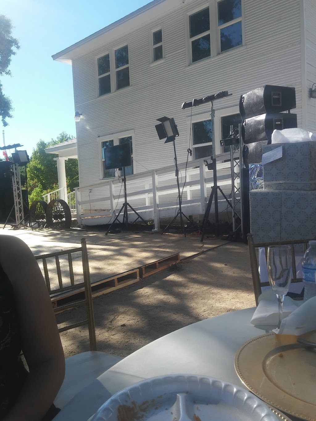 Dry Creek Ranch House | 6852 Dry Creek Rd, Rio Linda, CA 95673, USA | Phone: (916) 332-4359