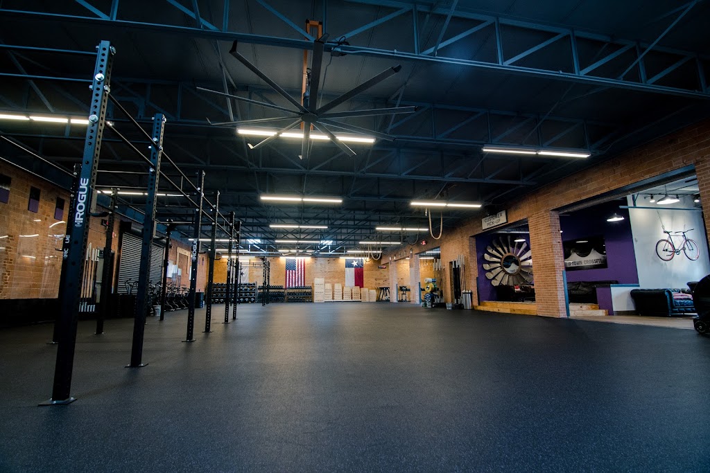 D-Town CrossFit | 155 Parkhouse St, Dallas, TX 75207, USA | Phone: (214) 484-9668