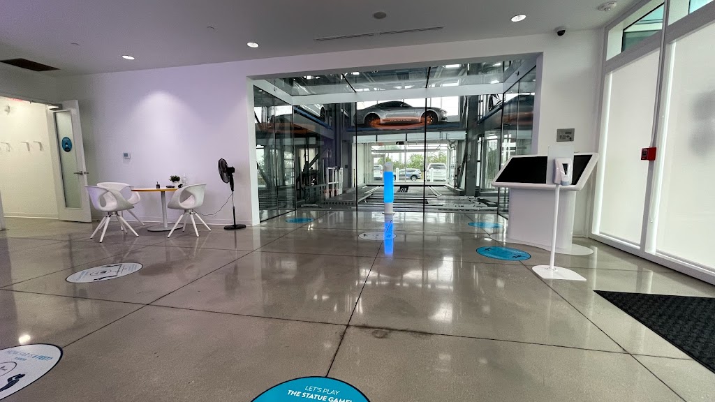 Carvana Miami | 2150 NW 117th Pl, Miami, FL 33182, USA | Phone: (800) 333-4554