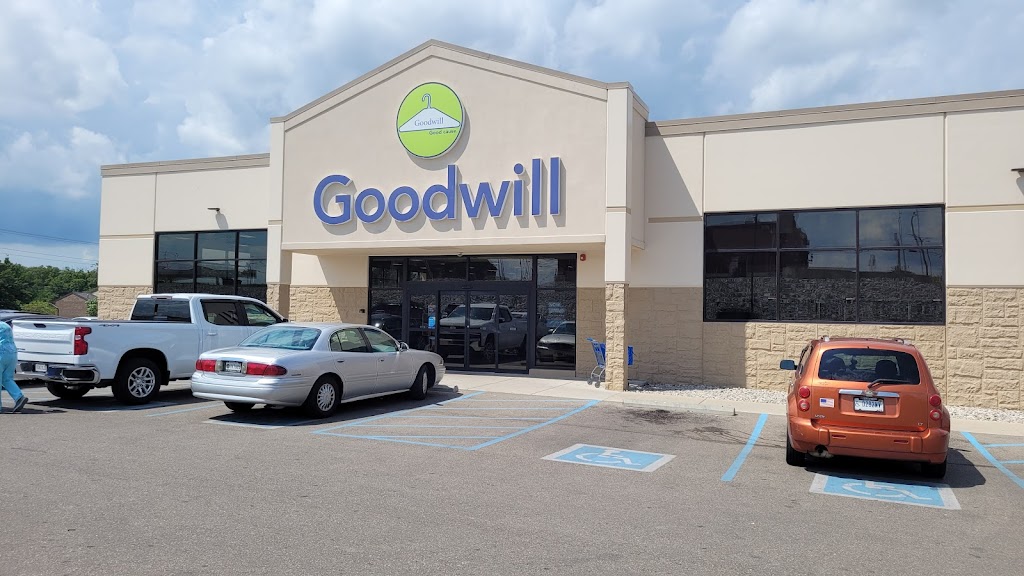 Goodwill Store | 33 Hayes Arboretum Rd, Richmond, IN 47374, USA | Phone: (317) 524-3663